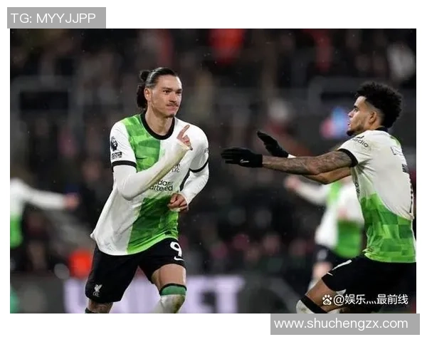 半决赛首回合战术博弈：保守防守与开放对攻的抉择与影响